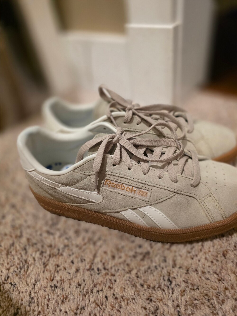 Reebok Club C Grounds Womens 9.5 Beige Chalk Gum Classic Sneaker Shoes